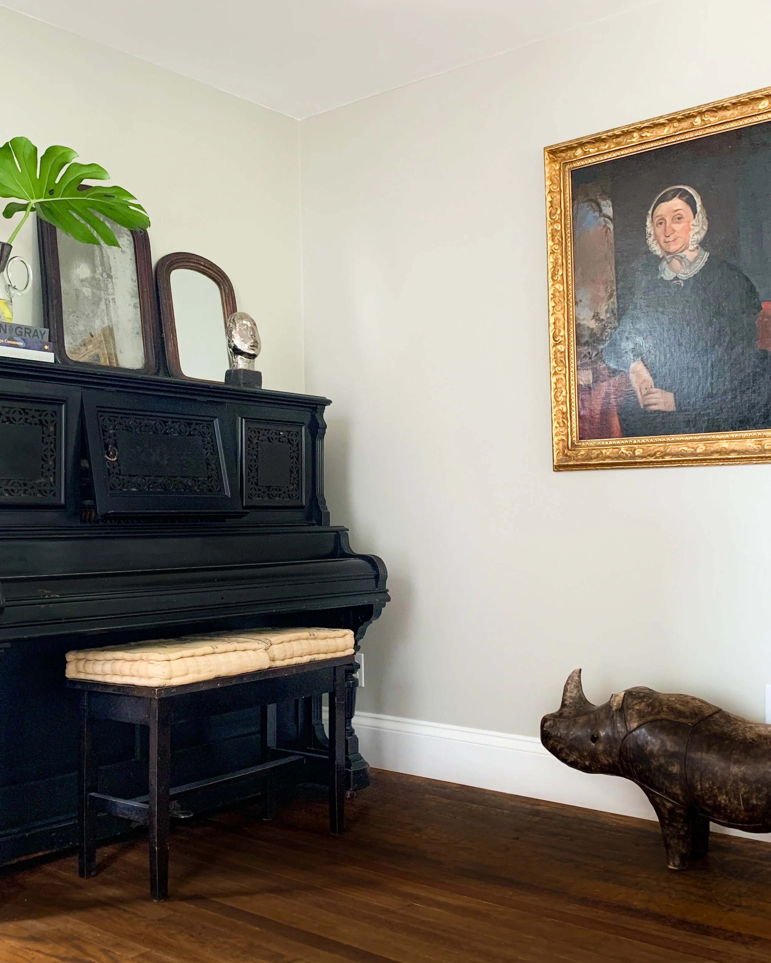 An artful workspace grounded in comfort